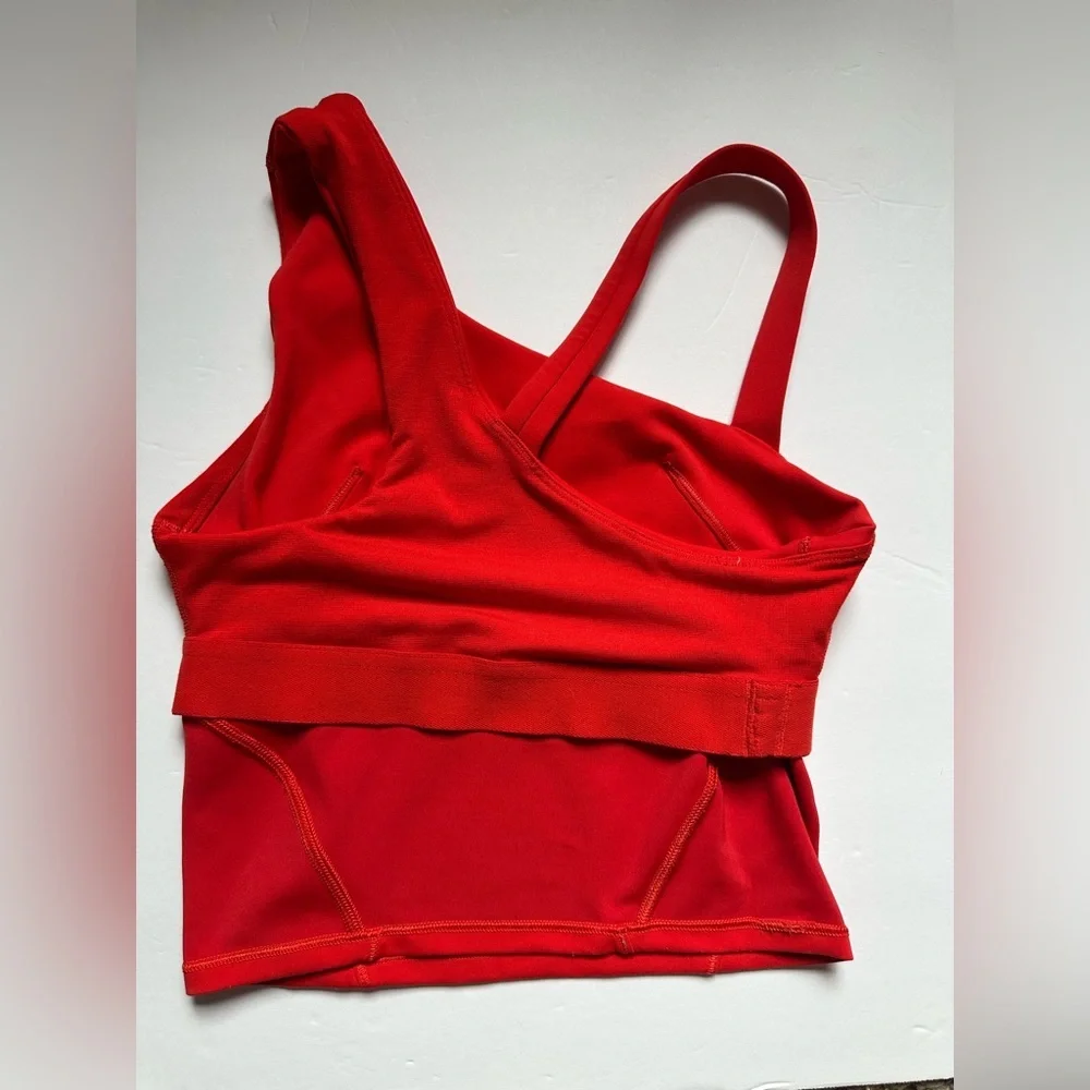 Lululemon Women's Everlux Asymmetrical Tennis Tank Top red Sz‎ 0